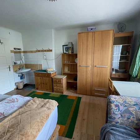 Privatzimmer 特里本 外观 照片