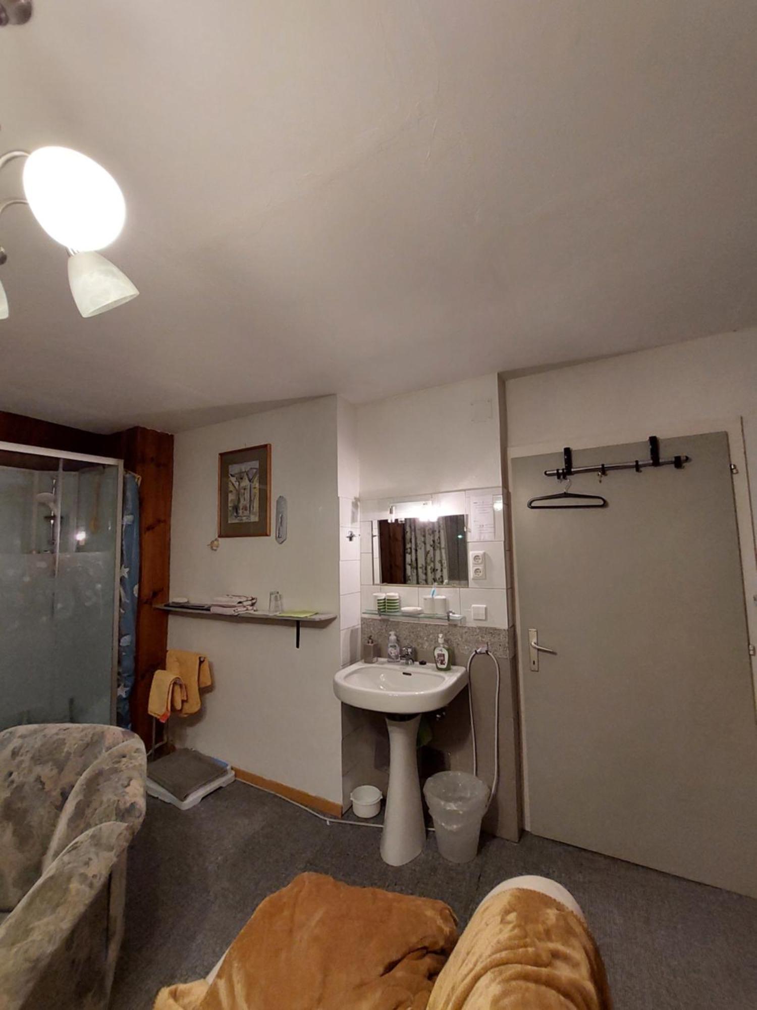 Privatzimmer 特里本 外观 照片